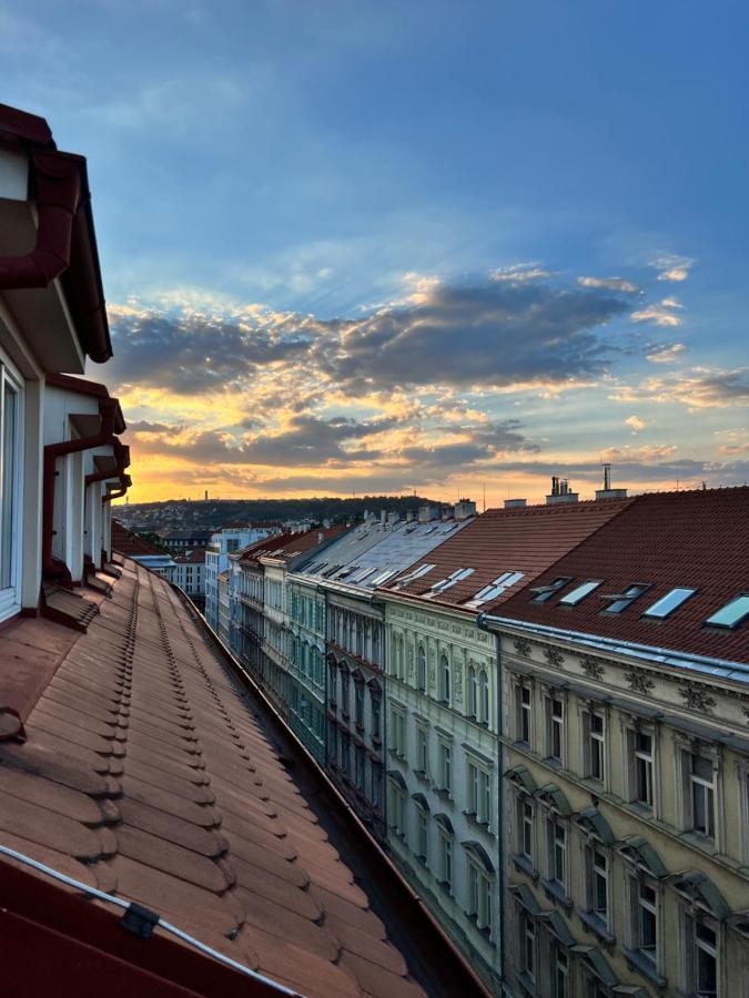 Black Pearl By Vysehrad Castle Prag Exterior foto